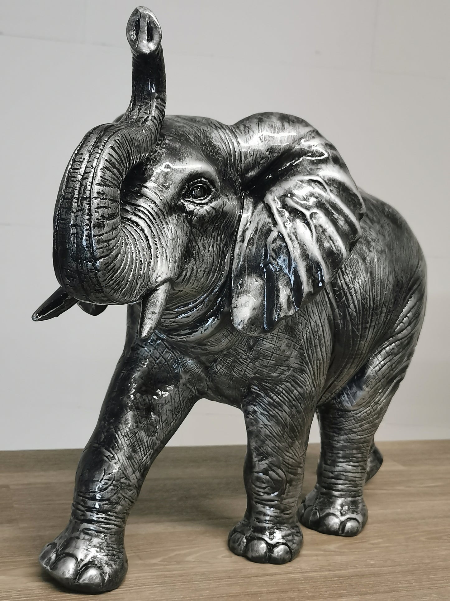 Elefant silber-antik aus Kunstharz