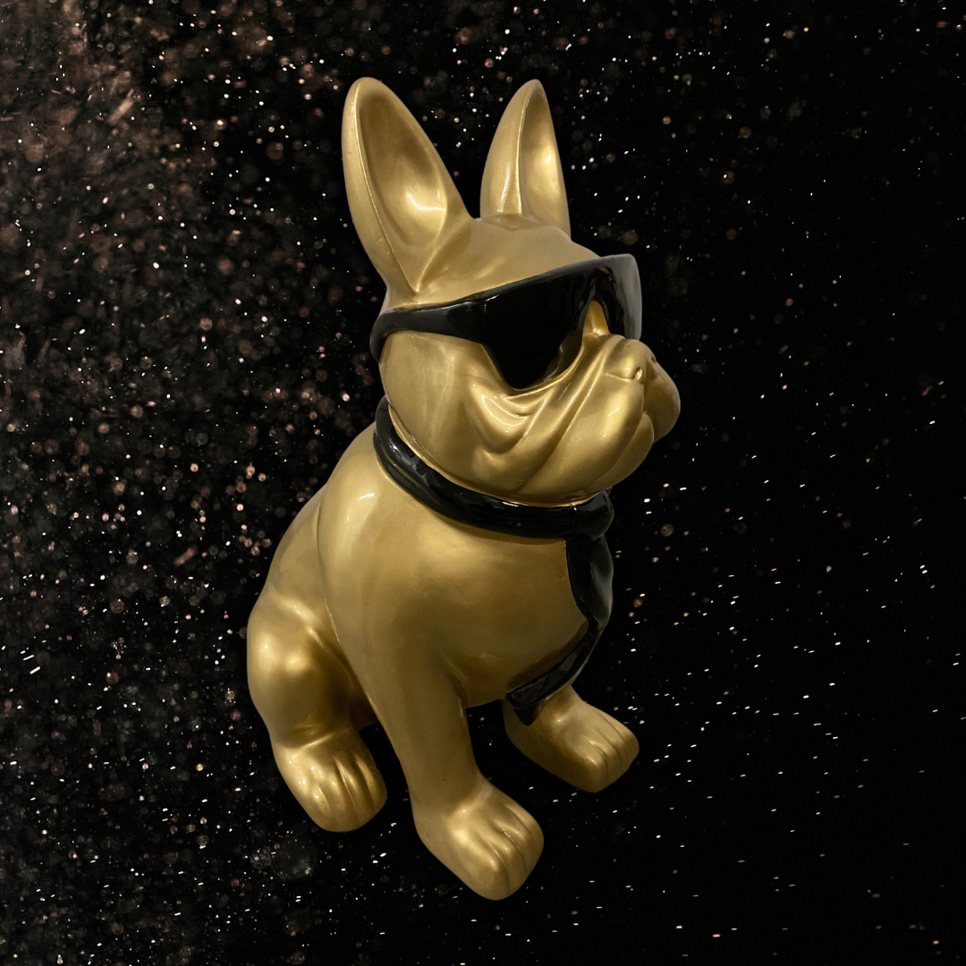 Französische Bulldogge mit Brille und Krawatte gold aus Kunstharz - 78cm