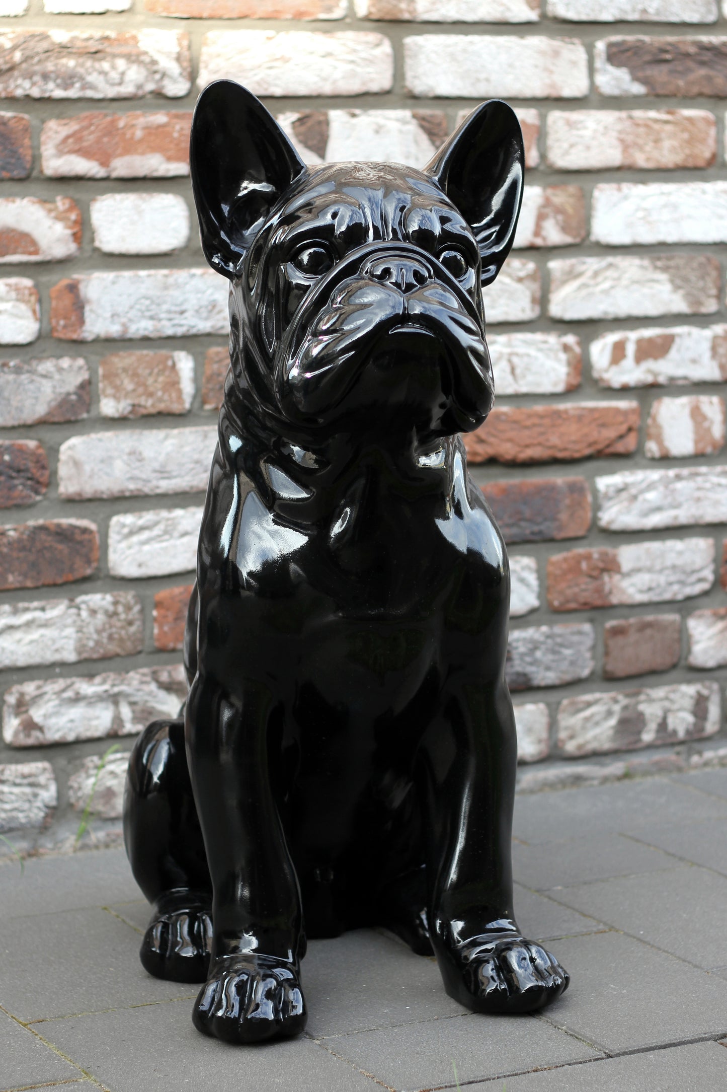 Französische Bulldogge schwarz aus Kunstharz - 78cm