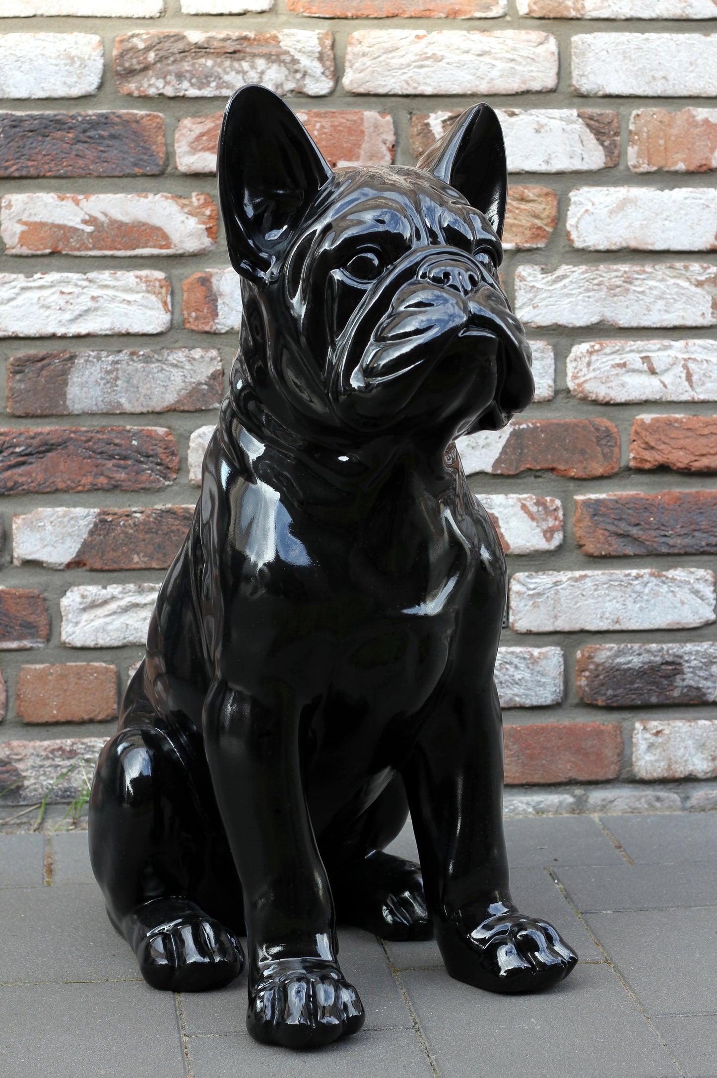Französische Bulldogge schwarz aus Kunstharz - 78cm